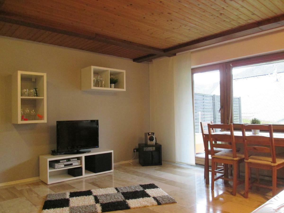 Ferienwohnung Edi Fischer Oberfell Buitenkant foto
