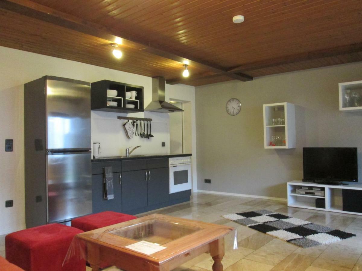 Ferienwohnung Edi Fischer Oberfell Buitenkant foto